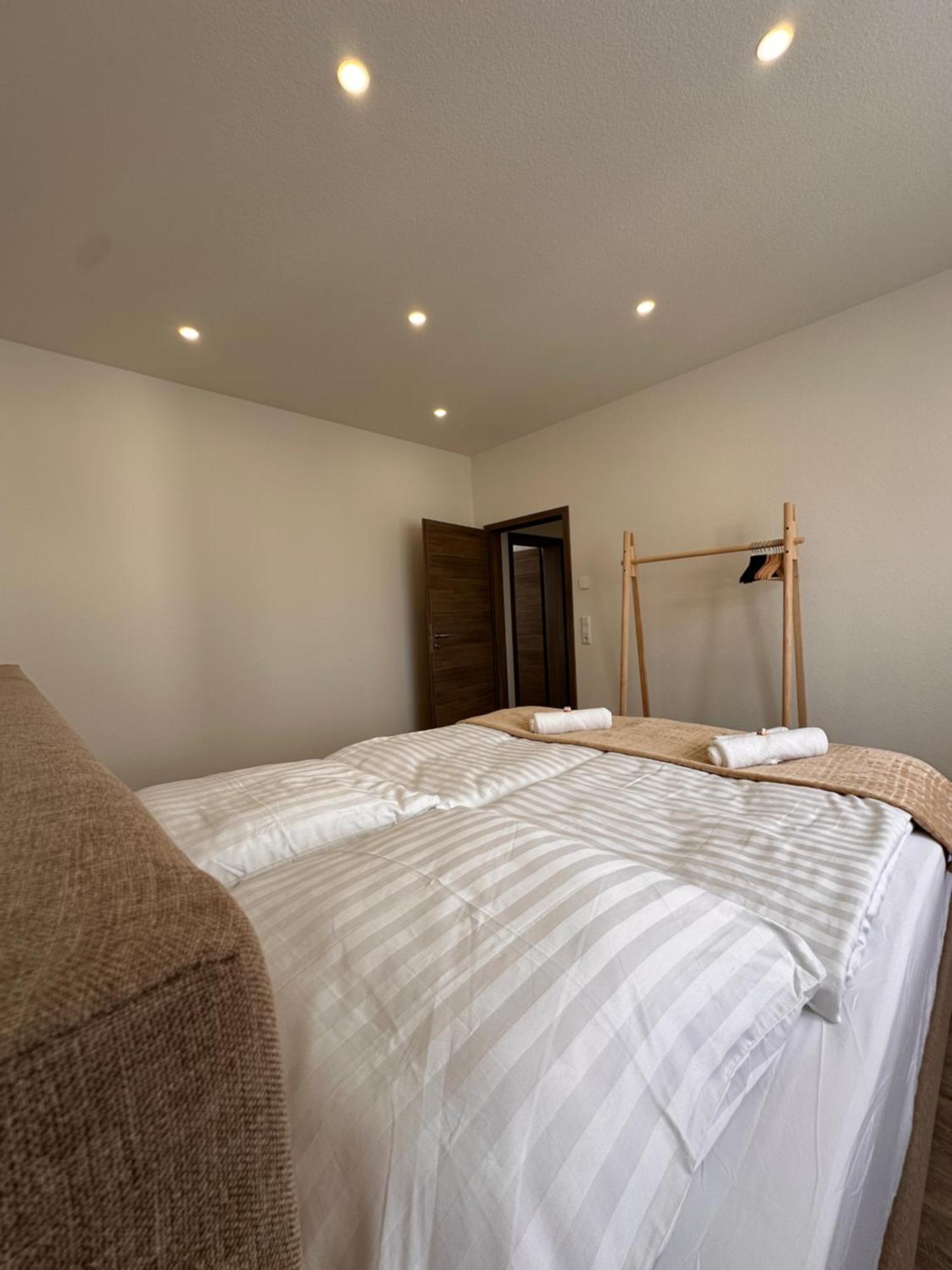 Amao-Obsidian I 120Qm I Elegantes Business- & Familienapartment I 3 Schlafzimmer I Kingsize Betten Шванау Екстер'єр фото