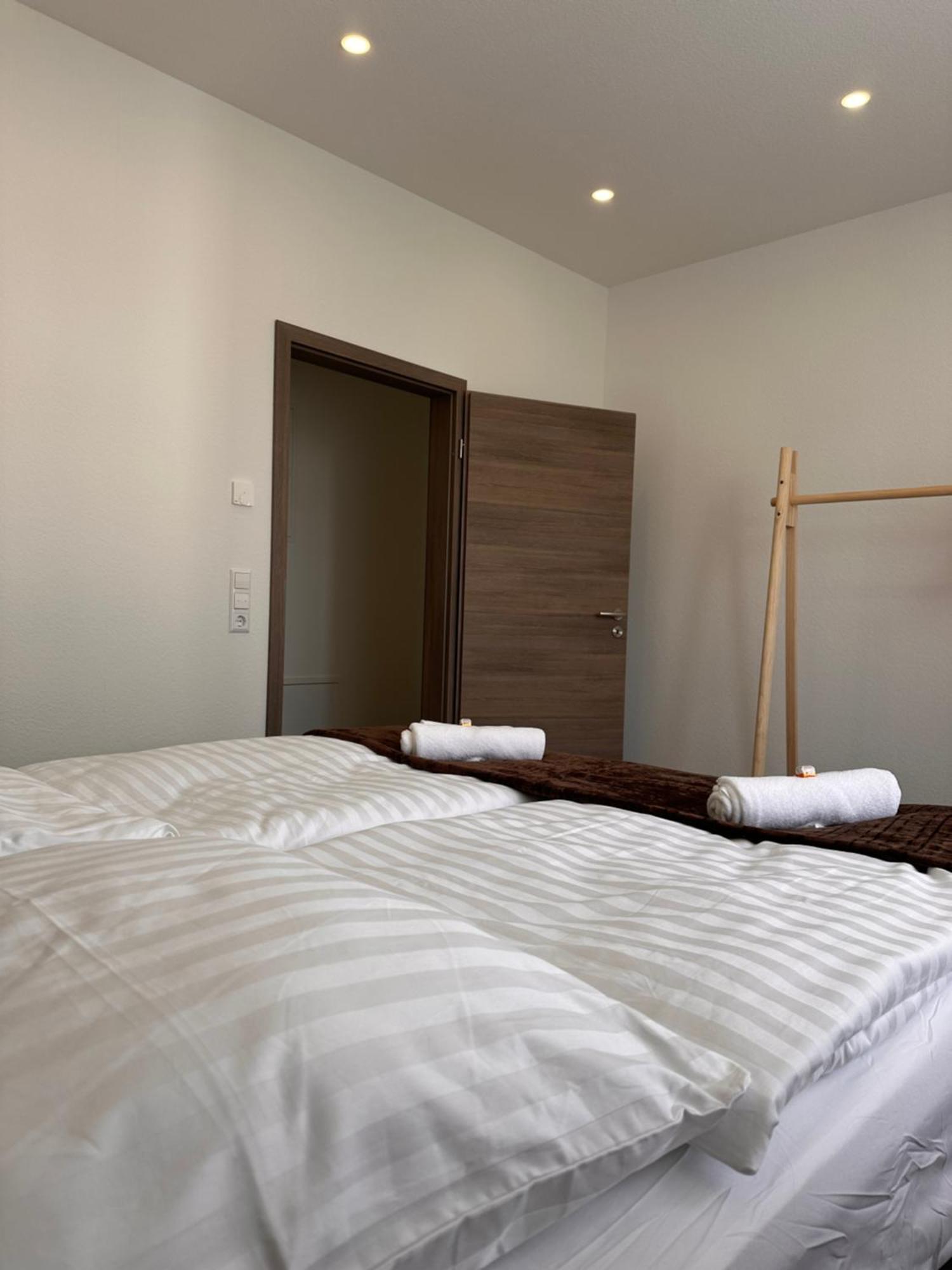 Amao-Obsidian I 120Qm I Elegantes Business- & Familienapartment I 3 Schlafzimmer I Kingsize Betten Шванау Екстер'єр фото