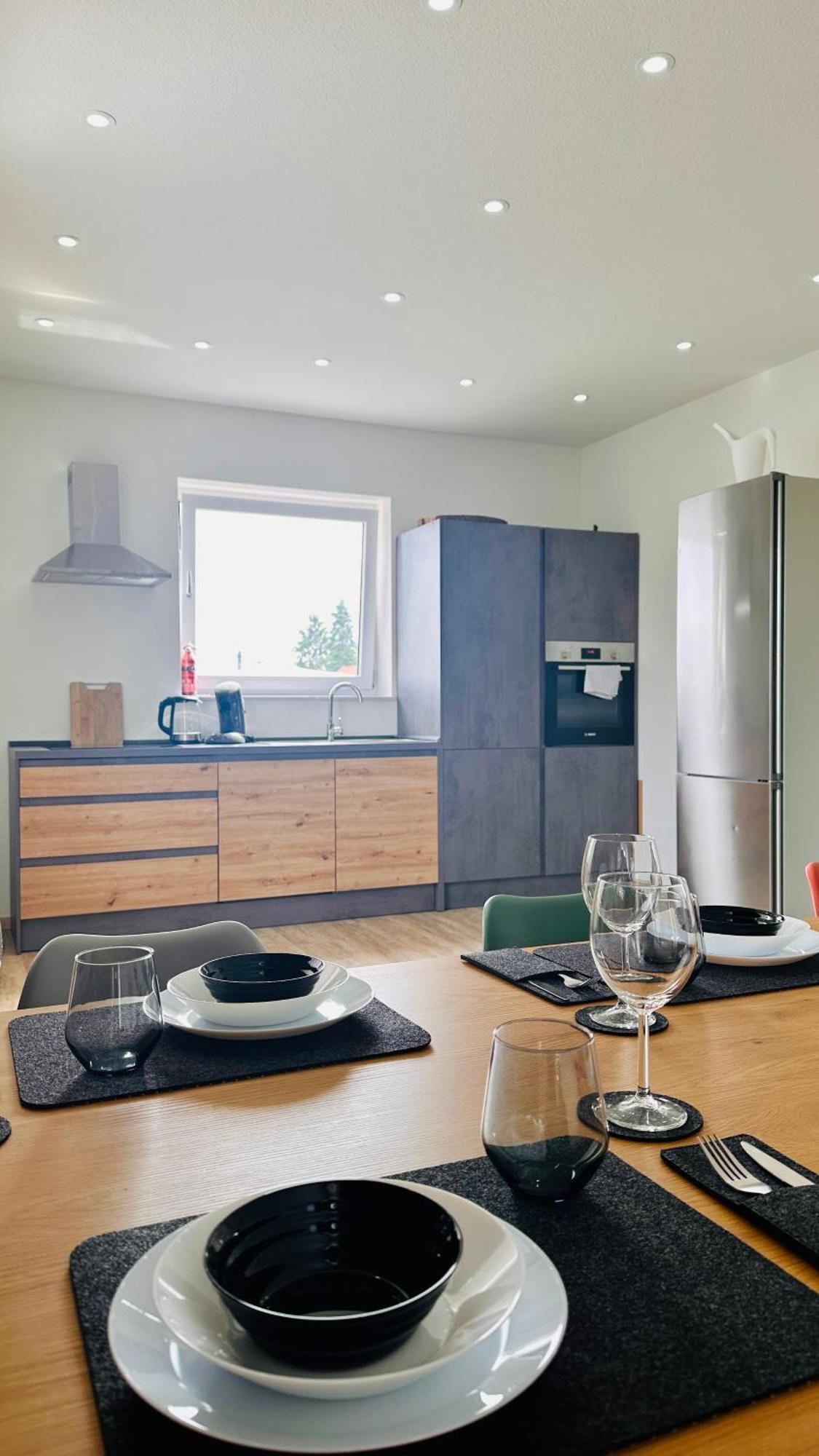 Amao-Obsidian I 120Qm I Elegantes Business- & Familienapartment I 3 Schlafzimmer I Kingsize Betten Шванау Екстер'єр фото